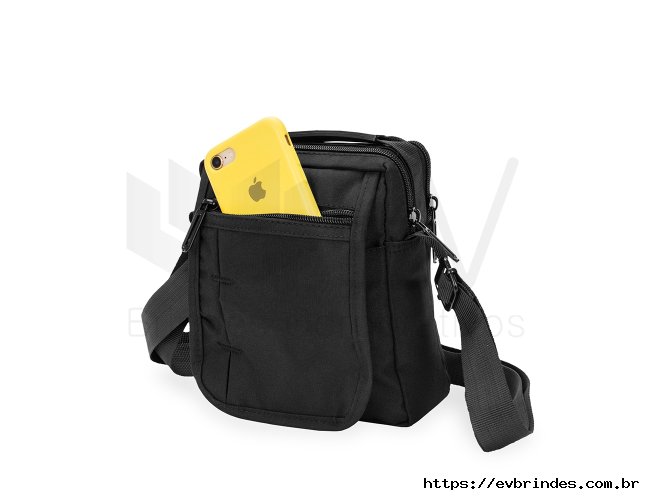 Shoulder bag -  Bolsa de ombro confeccionada em nylon imperme�vel com al�a ajust�vel para ombros e outra para m�o